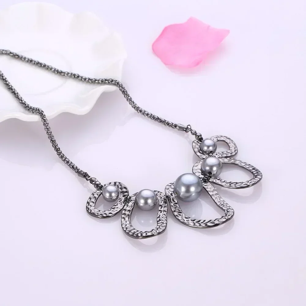 Pearl Circle Statement Necklace - Gunmetal Tone