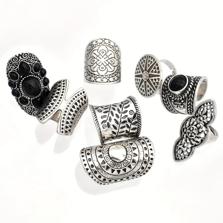 8 Vintage Engraved Pattern Rings Set - Silver Tone
