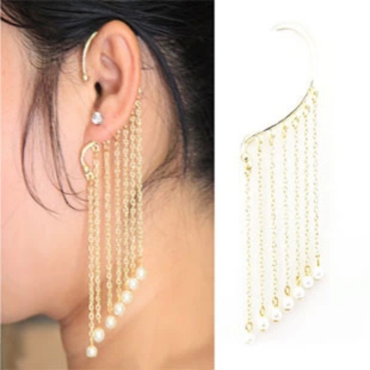 Punk Pearl Tassel Single Ear Hook - Gold Tone