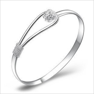 Sakura Romance Bangle - (S925) Silver Plated